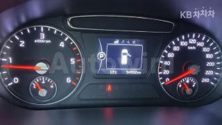 2015 KIA  SORENTO DIESEL 2.0 2WD PRESTIGE - 13