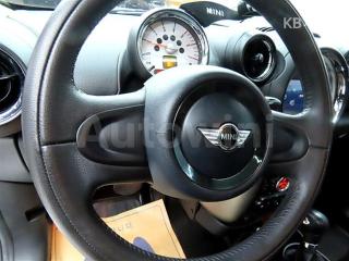 2014 MINI COOPER COUNTRYMAN D 2.0 - 8