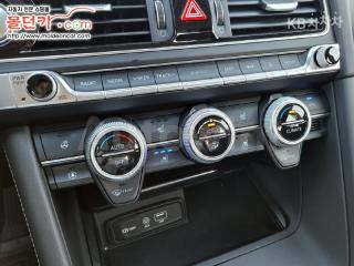 2020 GENESIS G70 2.0T ELITE - 11