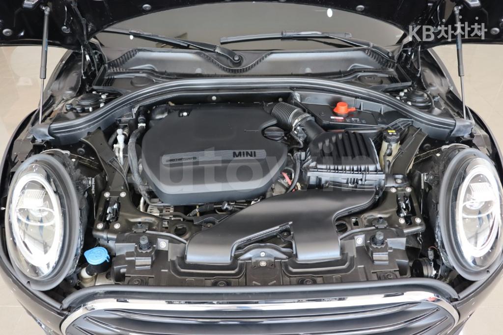 WMW71BB06M2P16705 2021 MINI COOPER CLUBMAN 2.0 COOPER D HIGH TRIM-5