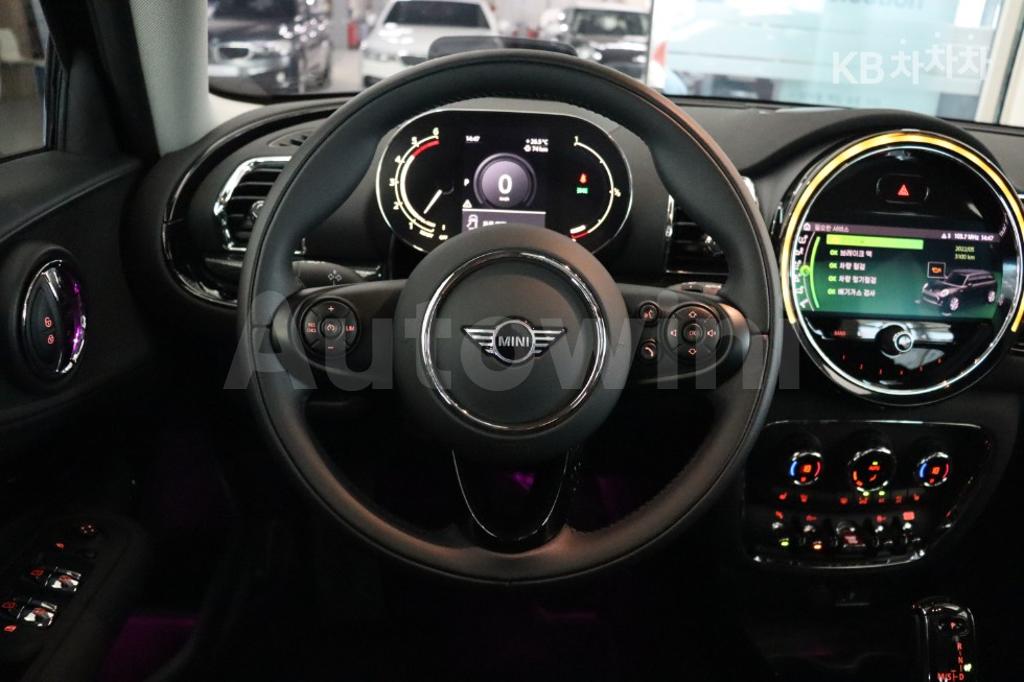 2021 MINI COOPER CLUBMAN 2.0 COOPER D HIGH TRIM - 30