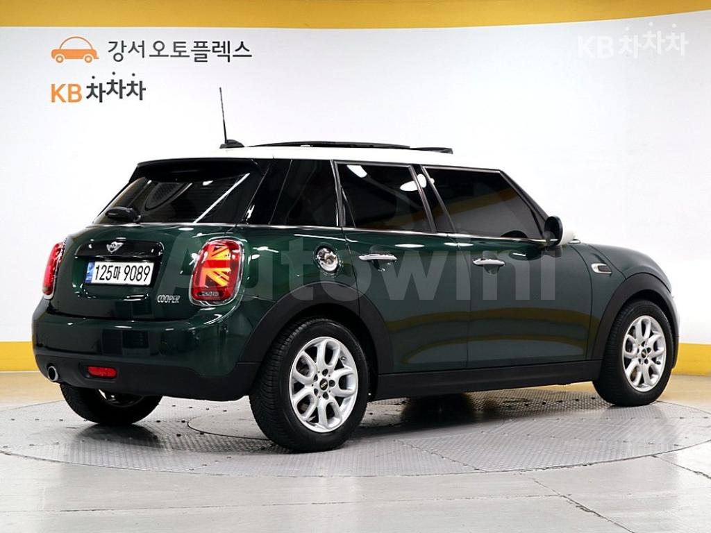 WMWXU1100J2H04115 2018 MINI COOPER 5DOORS 1.5 HIGH트림-2