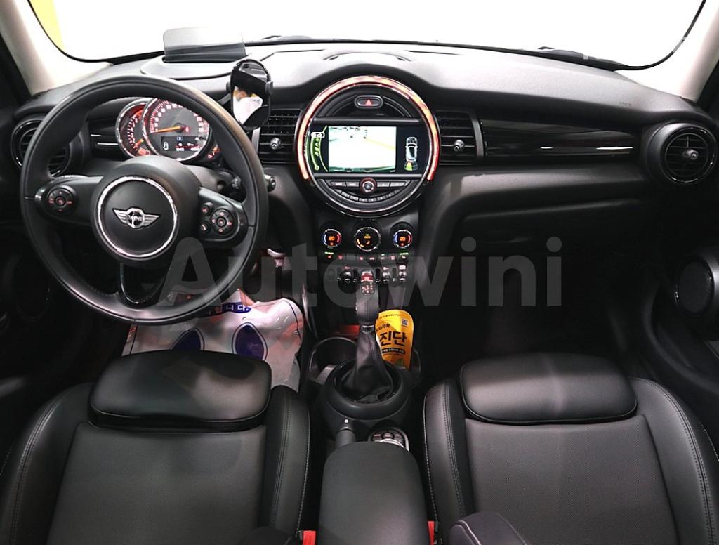 WMWXU1100J2H04115 2018 MINI COOPER 5DOORS 1.5 HIGH트림-4