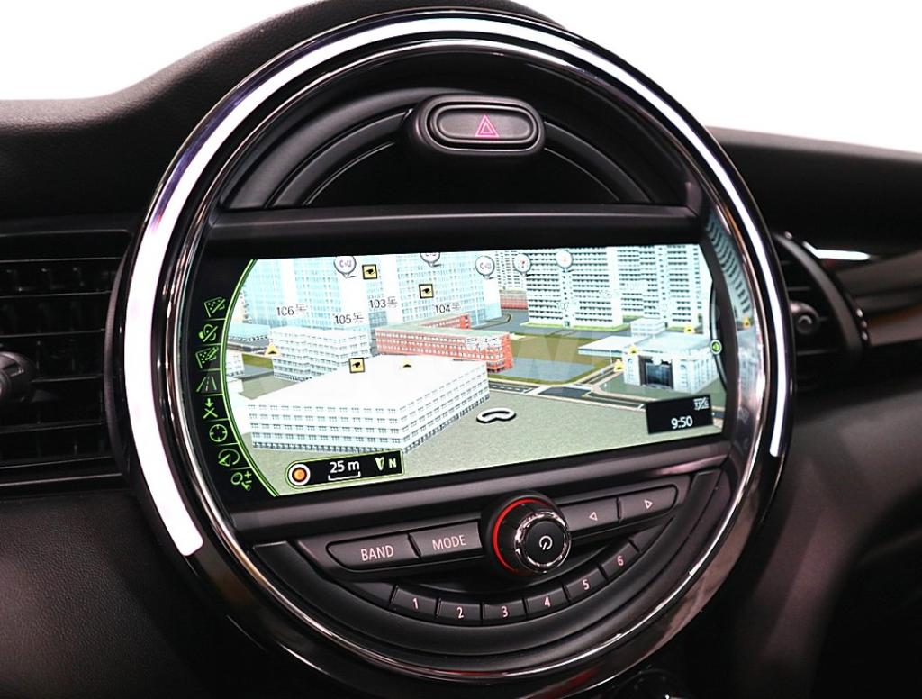 2018 MINI COOPER 5DOORS 1.5 HIGH트림 - 11