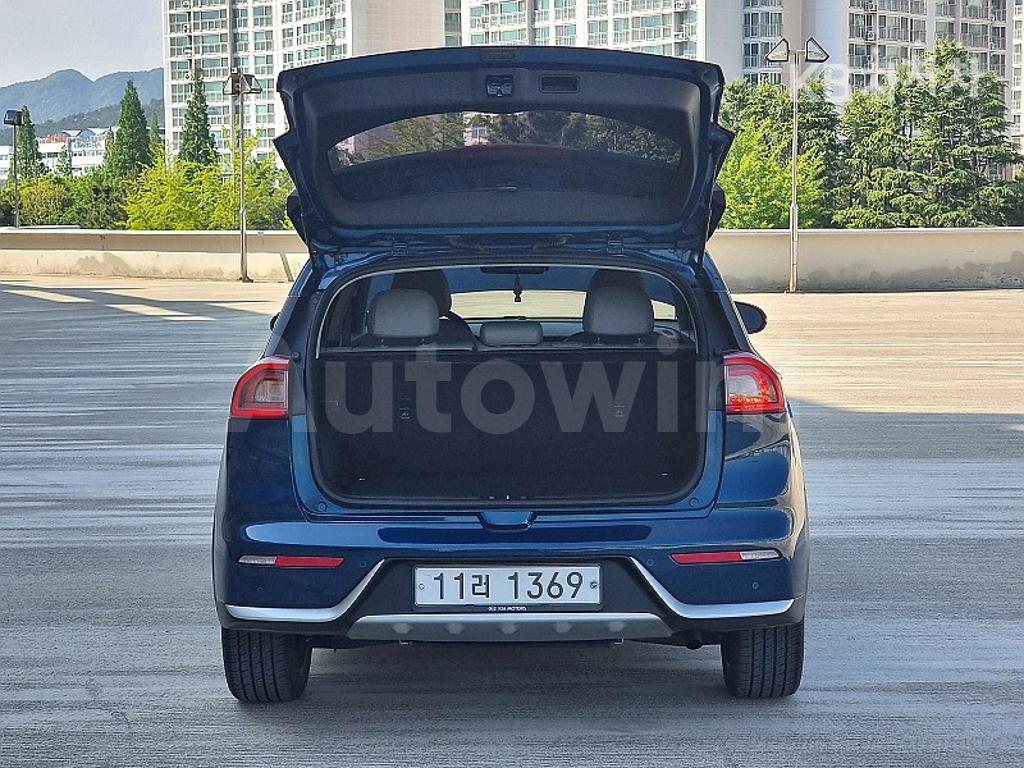 2018 KIA NIRO 1.6 NOBLESSE - 12