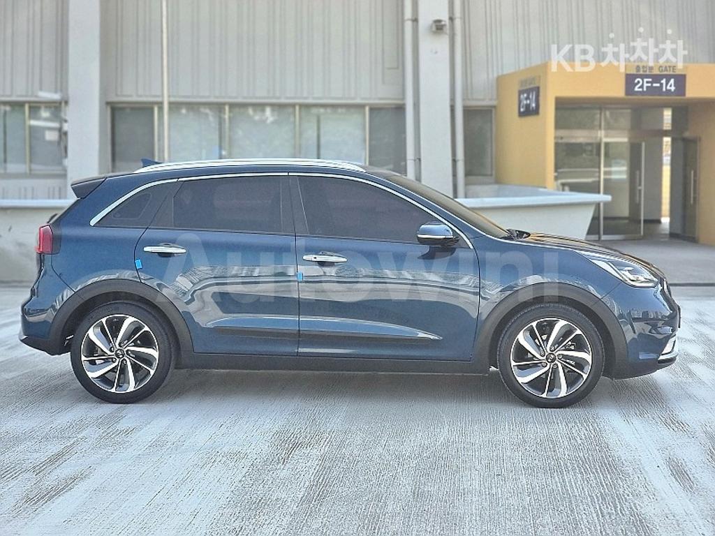 2018 KIA NIRO 1.6 NOBLESSE - 19