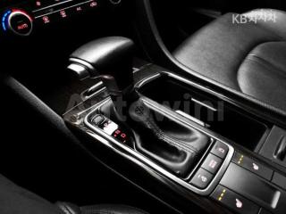2016 KIA K5 2ND GEN OPTIMA 1.7 DIESEL MX PRESTIGE - 11