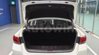 2016 KIA K5 2ND GEN OPTIMA 1.7 DIESEL SX PRESTIGE - 9