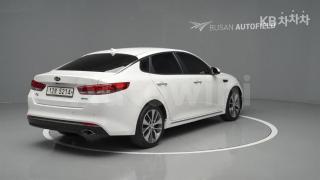 2016 KIA K5 2ND GEN OPTIMA 1.7 DIESEL SX PRESTIGE - 19