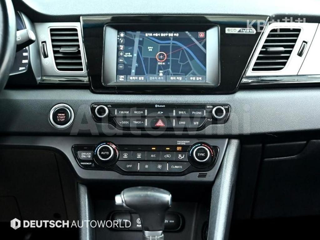 2017 KIA NIRO 1.6 PRESTIGE - 12