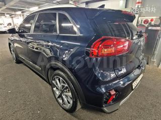 2020 KIA  NIRO 1.6 HEV NOBLESSE SPECIAL - 19