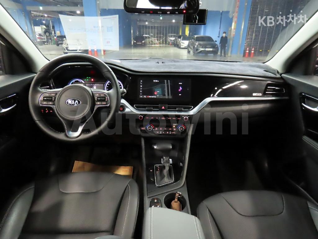 KNACB81CGLA405315 2020 KIA  NIRO 1.6 HEV PRESTIGE-4