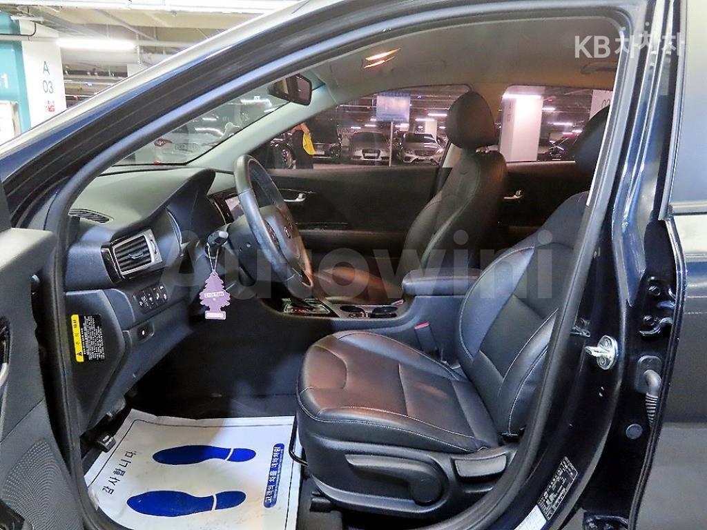 KNACB81CGHA062566 2017 KIA NIRO 1.6 PRESTIGE-5