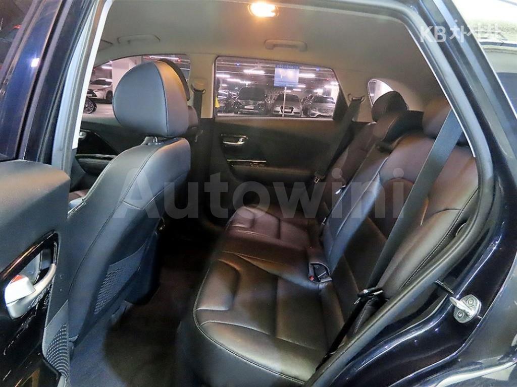 2017 KIA NIRO 1.6 PRESTIGE - 7