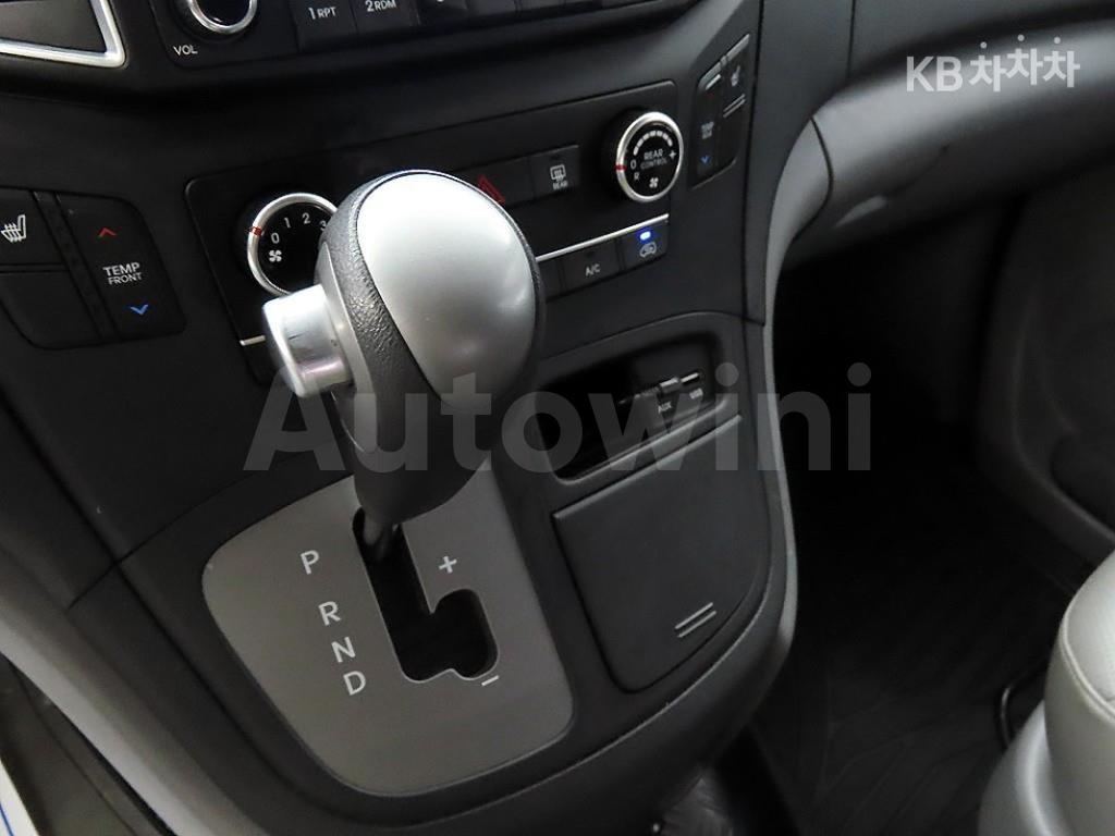 2017 HYUNDAI GRAND STAREX H-1 캠핑카 - 10
