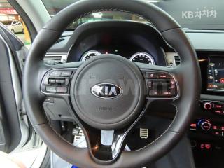 2017 KIA NIRO 1.6 NOBLESSE - 8
