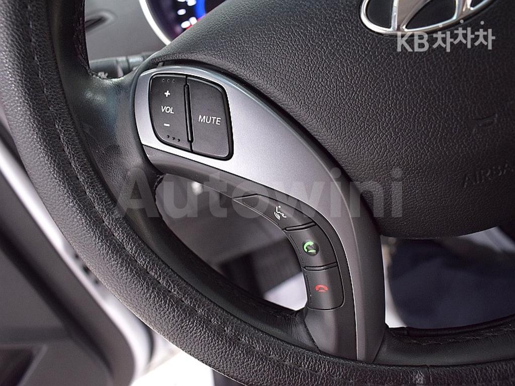 2016 HYUNDAI  AVANTE ELANTRA 1.6 GDI MORDERN BASIC - 13