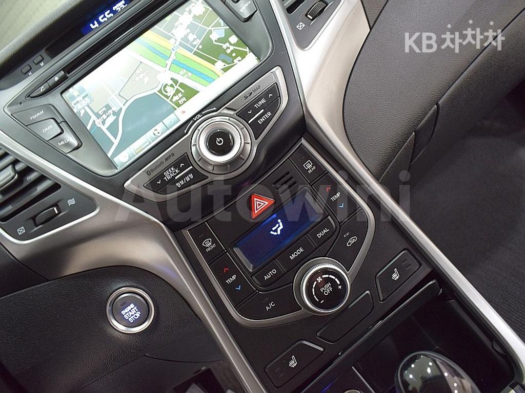 2016 HYUNDAI  AVANTE ELANTRA 1.6 GDI MORDERN BASIC - 9