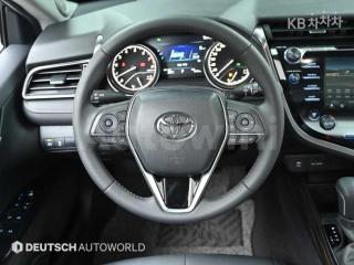 2019 TOYOTA CAMRY 2.5 XLE - 13