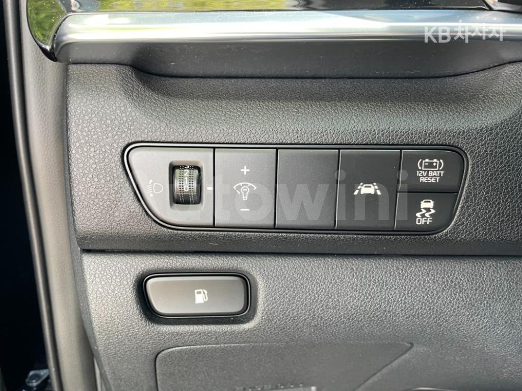 2021 KIA  NIRO 1.6 HEV PRESTIGE - 9