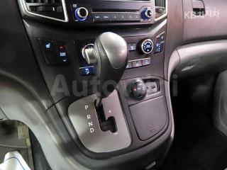 2017 HYUNDAI GRAND STAREX H-1 12 SEATS - 11