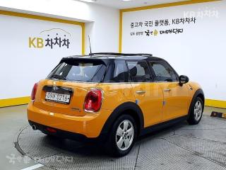 2016 MINI COOPER D 1.5 미드 - 23