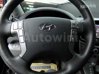 2021 HYUNDAI  GRAND STAREX VAN 5 SEATS MORDERN - 11