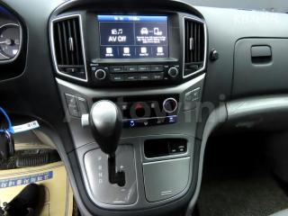 2021 HYUNDAI  GRAND STAREX VAN 5 SEATS MORDERN - 12