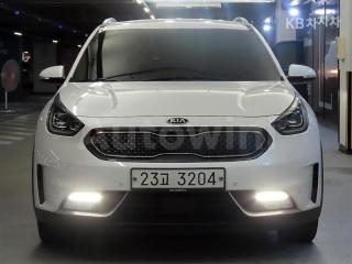 2018 KIA NIRO 1.6 NOBLESSE - 1
