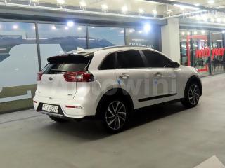 2018 KIA NIRO 1.6 NOBLESSE - 4