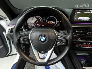 2017 BMW  5SERIES G30  530I M SPORT PLUS - 7