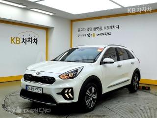KNACB81CGLA420647 2020 KIA  NIRO 1.6 HEV PRESTIGE-0