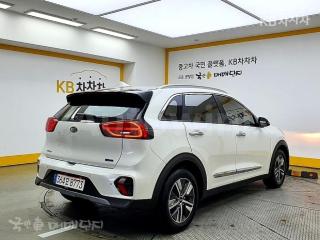 KNACB81CGLA420647 2020 KIA  NIRO 1.6 HEV PRESTIGE-2
