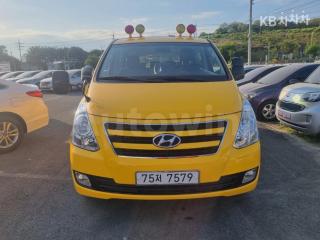 KMJWA37KBHU855190 2017 HYUNDAI GRAND STAREX H-1 15 SEATS 어린이버스 LUXURY-1