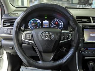 2017 TOYOTA CAMRY 2.5 HYBRID LE - 8