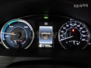 2017 TOYOTA CAMRY 2.5 HYBRID LE - 9