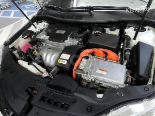 2017 TOYOTA CAMRY 2.5 HYBRID LE - 19