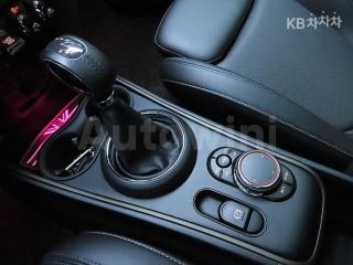 2018 MINI COOPER COUNTRYMAN D ALL4 2.0 HIGH TRIM - 11
