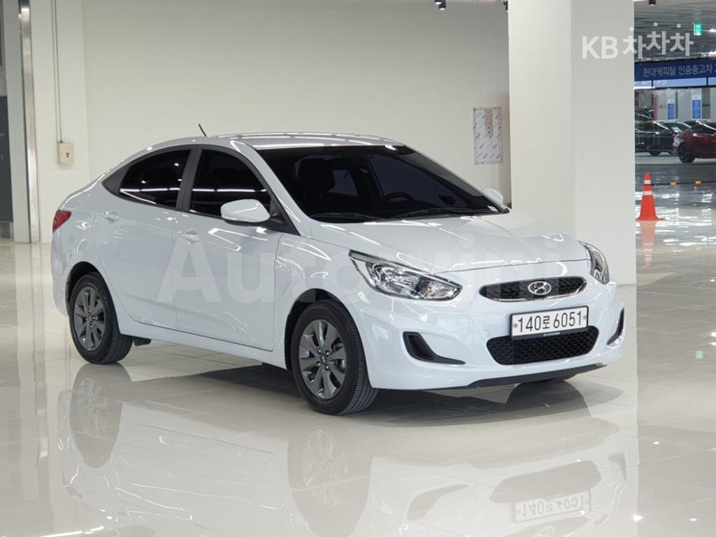 KMHCS41BEKU449436 2019 HYUNDAI ACCENT  1.4 VVT SMART SPECIAL-1