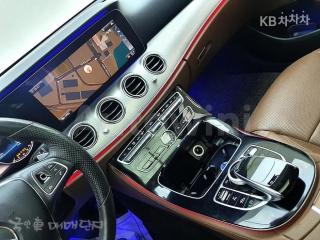 2018 MERCEDES BENZ E-CLASS W213  E300 AMG LINE - 11