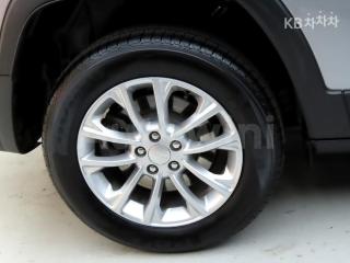 2019 JEEP CHEROKEE KL  2.4 GASOLINE AWD LONGITUDE HIGH - 20