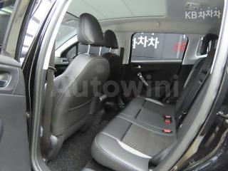 VF3CUYHXNKY002867 2019 PEUGEOT 2008 1.5 BLUEHDI ALLURE-4