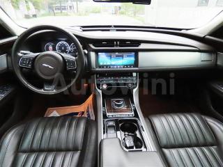 2017 JAGUAR XF 2.0D PORTFOLIO AWD - 15
