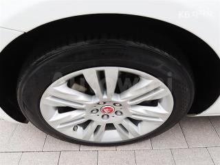 2017 JAGUAR XF 2.0D PORTFOLIO AWD - 20