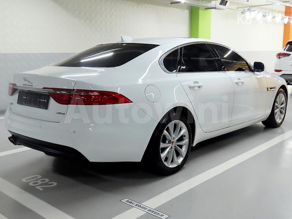 SAJBB4BN2KCY75831 2019 JAGUAR XF 2.0D PORTFOLIO-3