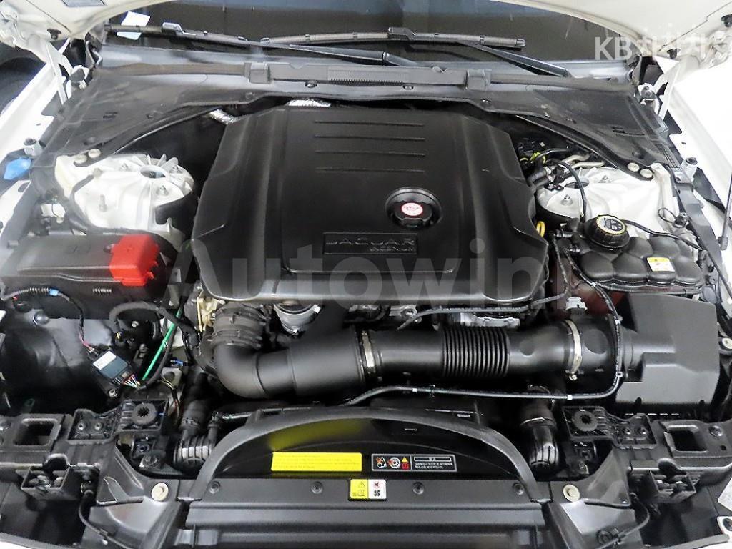SAJBB4BN2KCY75831 2019 JAGUAR XF 2.0D PORTFOLIO-5