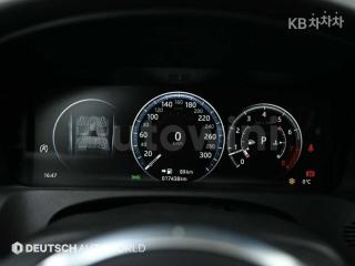 2019 JAGUAR XF 2.5T PORTFOLIO - 8