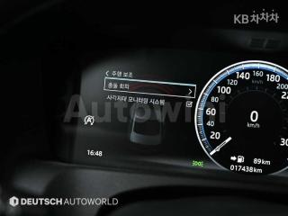 2019 JAGUAR XF 2.5T PORTFOLIO - 19