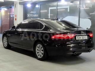 SAJBB4BG5HCY32031 2017 JAGUAR XF 2.5T PRESTIGE-3