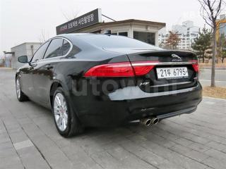 SAJBB4BN2HCY41266 2017 JAGUAR XF 2.0D PORTFOLIO-3